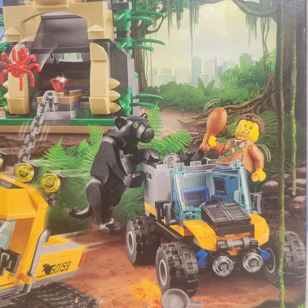 Lego City Jungle Halftrack Mission 60159